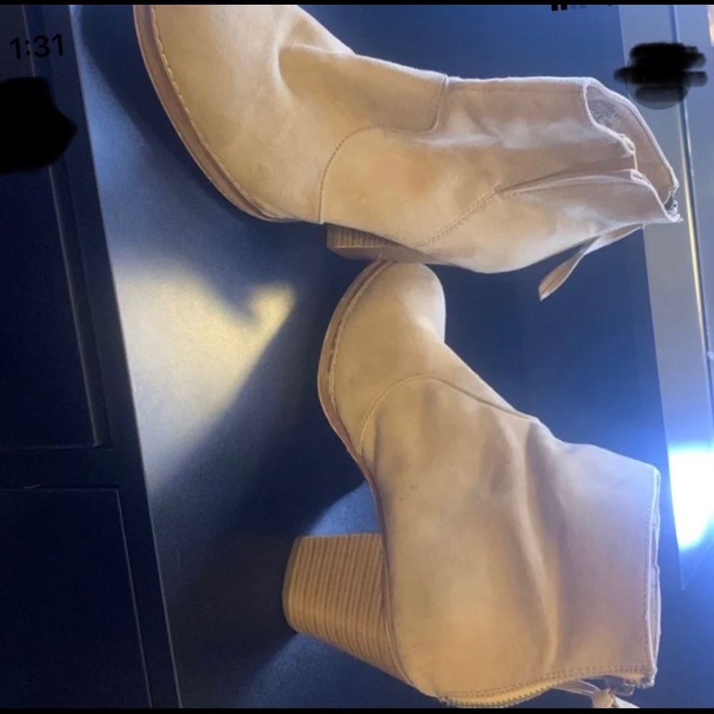 This is a tan color size 9 boot from justfab